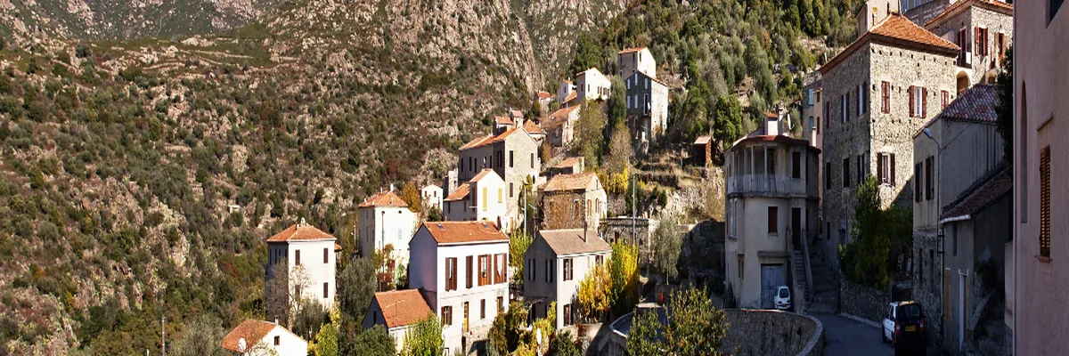 Image Installateur borne de recharge Haute-Corse