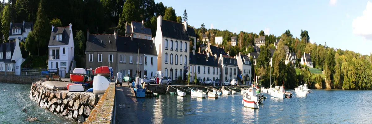 Image Installateur borne de recharge Plougastel-Daoulas