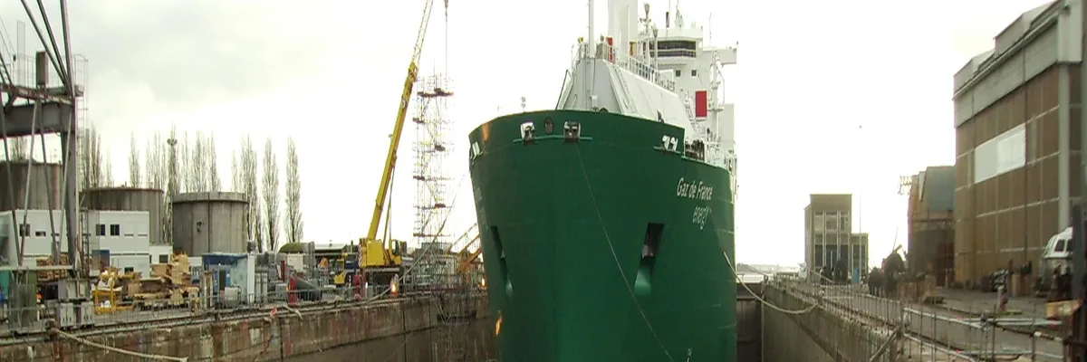 Image Installateur borne de recharge Saint-Nazaire