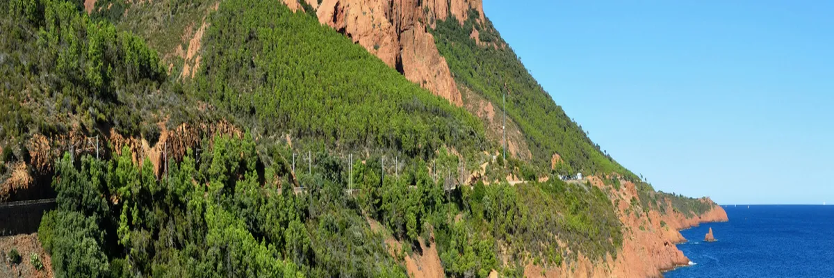 image-installateur-borne-de-recharge-var.webp Image Installateur borne de recharge Var