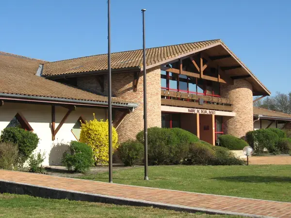 Borne de Recharge EV Installateur borne de recharge Belin-Béliet