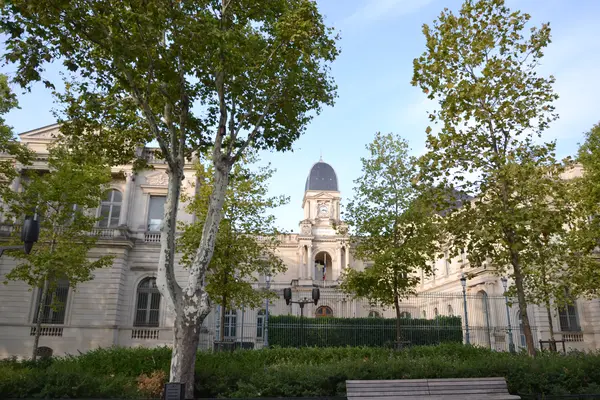 Borne de Recharge EV Installateur borne de recharge Gard