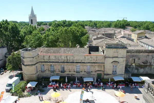 Borne de Recharge EV Installateur borne de recharge Marsillargues