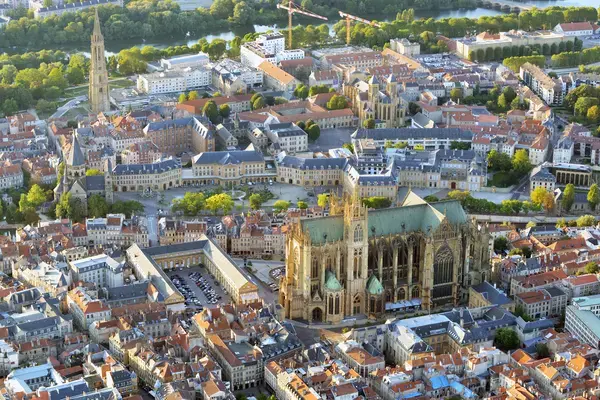 Borne de Recharge EV Installateur borne de recharge Metz