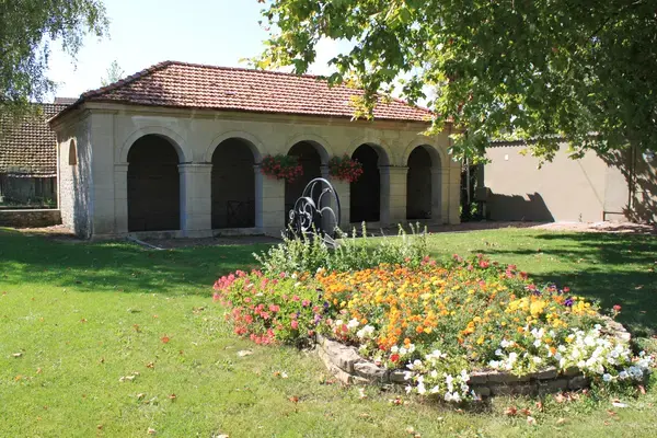 Borne de Recharge EV Installateur borne de recharge Ouges