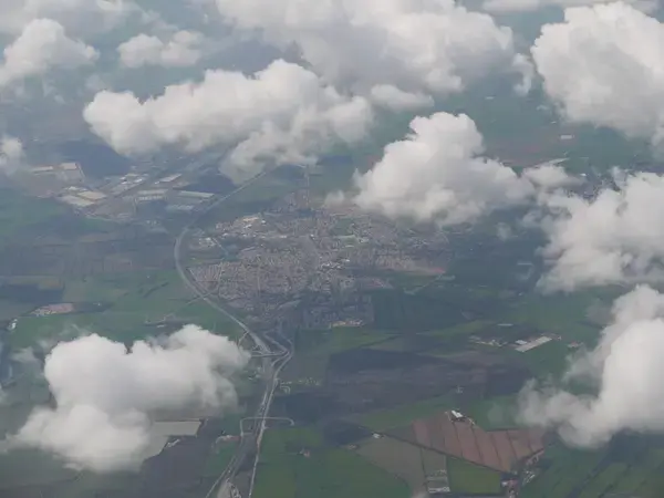 Borne de Recharge EV Installateur borne de recharge Saint-Martin-de-Crau